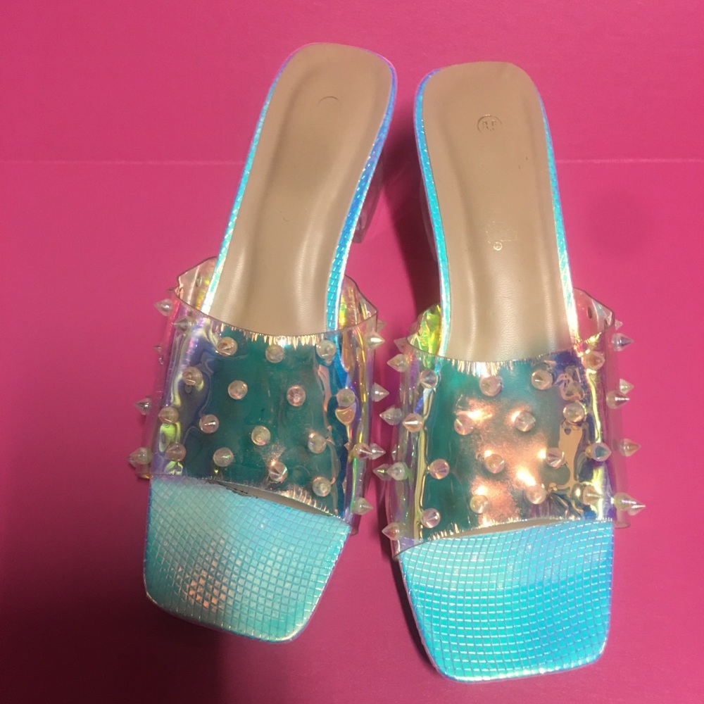 Ladies shoes